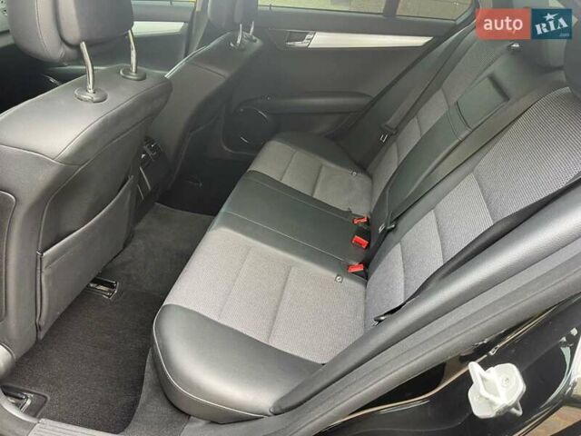 Мерседес Ц-Класс 2008 в Одессе на Automoto.ua Черный Мерседес Ц-Класс, объемом двигателя 1.8 л и пробегом 128 тыс. км за 10300 $, фото 21 на Automoto.ua