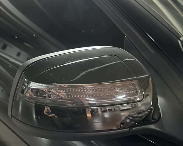 Чорний Мерседес Ц-Клас, об'ємом двигуна 1.8 л та пробігом 67 тис. км за 11500 $, фото 12 на Automoto.ua