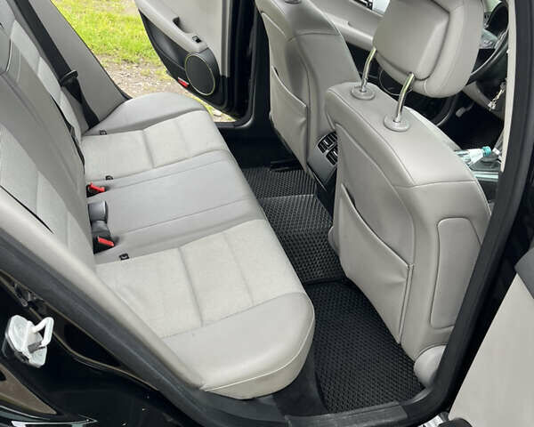 Чорний Мерседес Ц-Клас, об'ємом двигуна 1.8 л та пробігом 266 тис. км за 9800 $, фото 20 на Automoto.ua