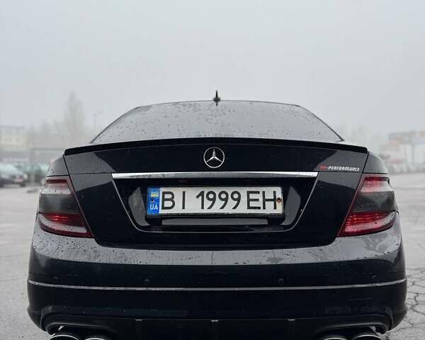 Черный Мерседес Ц-Класс, объемом двигателя 3 л и пробегом 315 тыс. км за 11500 $, фото 9 на Automoto.ua