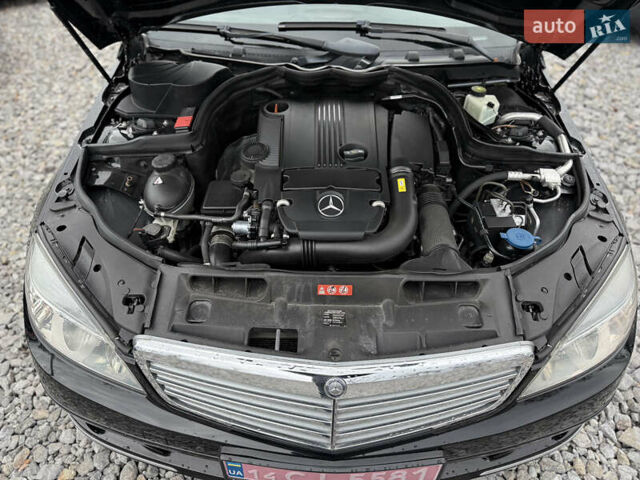 Чорний Мерседес Ц-Клас, об'ємом двигуна 1.8 л та пробігом 217 тис. км за 10850 $, фото 32 на Automoto.ua