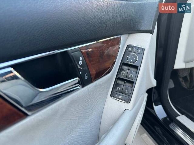 Чорний Мерседес Ц-Клас, об'ємом двигуна 1.8 л та пробігом 270 тис. км за 8900 $, фото 9 на Automoto.ua