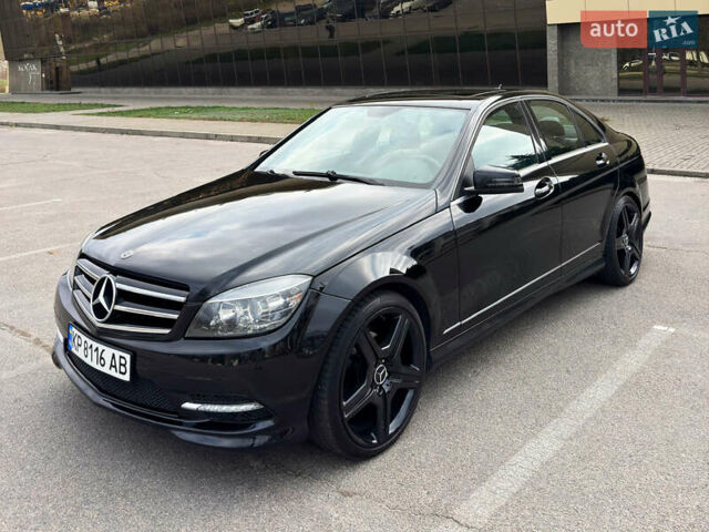 Чорний Мерседес Ц-Клас, об'ємом двигуна 3 л та пробігом 160 тис. км за 12800 $, фото 19 на Automoto.ua