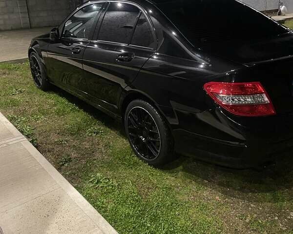 Черный Мерседес Ц-Класс, объемом двигателя 3 л и пробегом 222 тыс. км за 13200 $, фото 19 на Automoto.ua