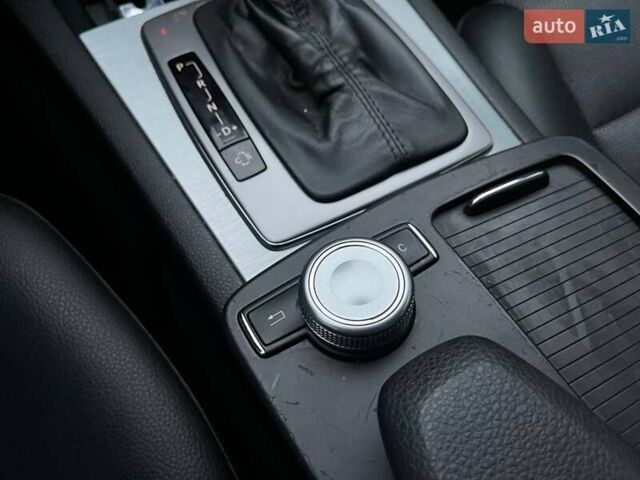 Черный Мерседес Ц-Класс, объемом двигателя 1.8 л и пробегом 256 тыс. км за 8990 $, фото 26 на Automoto.ua