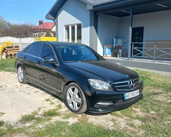 Черный Мерседес Ц-Класс, объемом двигателя 3 л и пробегом 211 тыс. км за 12300 $, фото 11 на Automoto.ua