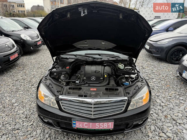 Чорний Мерседес Ц-Клас, об'ємом двигуна 1.8 л та пробігом 217 тис. км за 10850 $, фото 31 на Automoto.ua