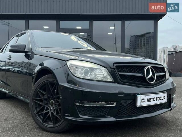 Черный Мерседес Ц-Класс, объемом двигателя 1.8 л и пробегом 256 тыс. км за 8990 $, фото 1 на Automoto.ua