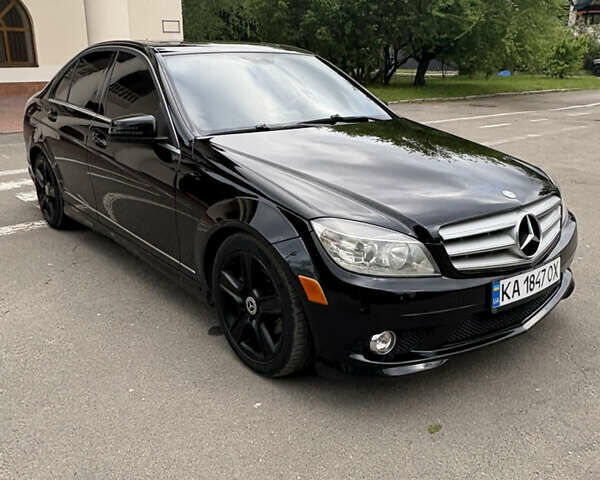Чорний Мерседес Ц-Клас, об'ємом двигуна 3 л та пробігом 266 тис. км за 9900 $, фото 9 на Automoto.ua