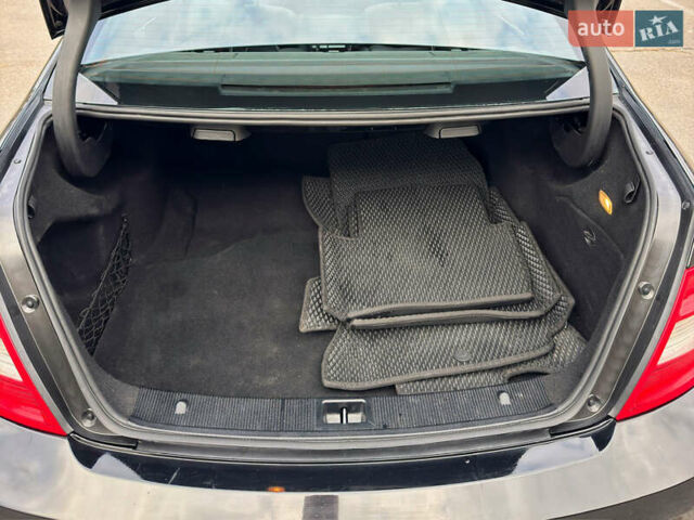 Чорний Мерседес Ц-Клас, об'ємом двигуна 3 л та пробігом 160 тис. км за 12800 $, фото 17 на Automoto.ua