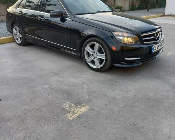 Черный Мерседес Ц-Класс, объемом двигателя 3 л и пробегом 211 тыс. км за 12300 $, фото 3 на Automoto.ua