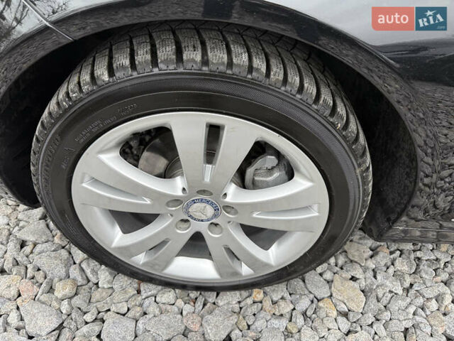 Чорний Мерседес Ц-Клас, об'ємом двигуна 1.8 л та пробігом 217 тис. км за 10850 $, фото 34 на Automoto.ua