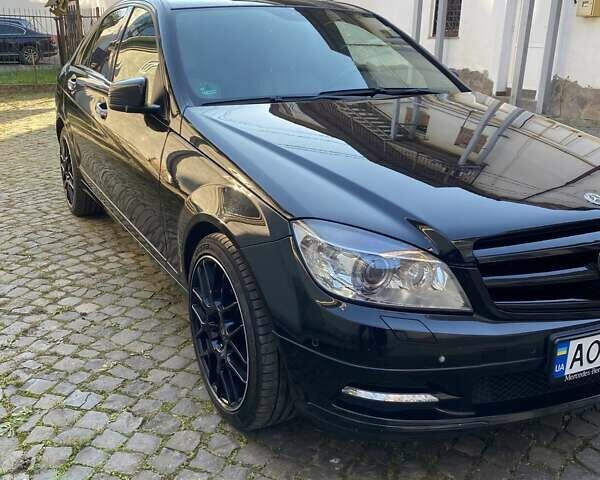 Черный Мерседес Ц-Класс, объемом двигателя 3 л и пробегом 222 тыс. км за 13200 $, фото 15 на Automoto.ua