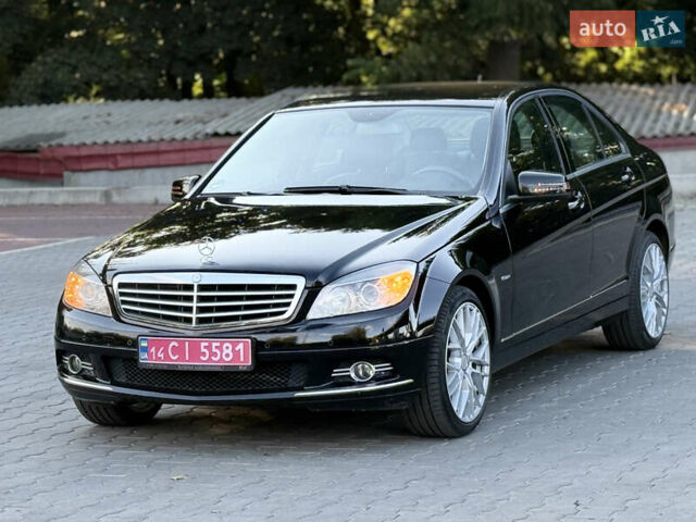 Чорний Мерседес Ц-Клас, об'ємом двигуна 1.8 л та пробігом 215 тис. км за 10999 $, фото 6 на Automoto.ua