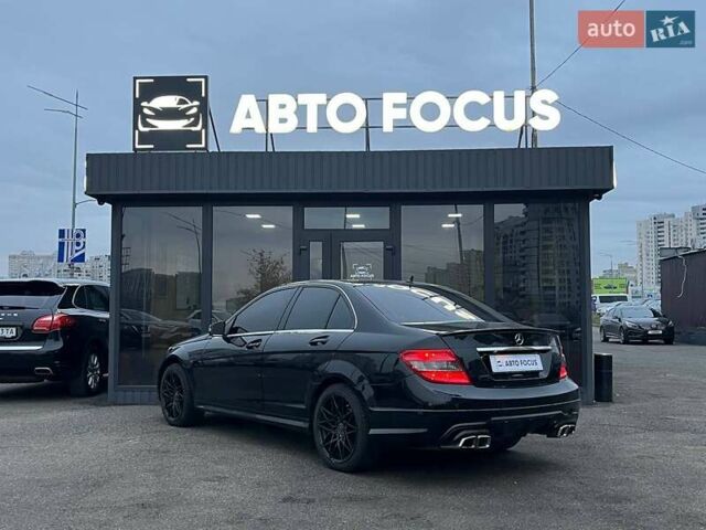 Черный Мерседес Ц-Класс, объемом двигателя 1.8 л и пробегом 256 тыс. км за 8990 $, фото 7 на Automoto.ua