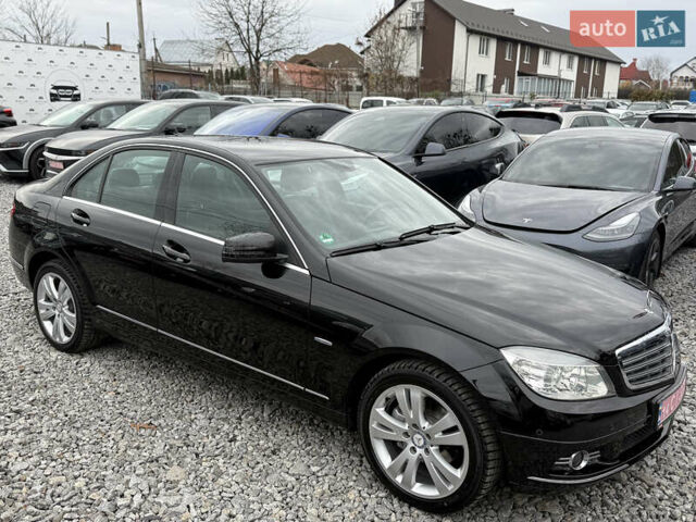 Чорний Мерседес Ц-Клас, об'ємом двигуна 1.8 л та пробігом 217 тис. км за 10850 $, фото 6 на Automoto.ua