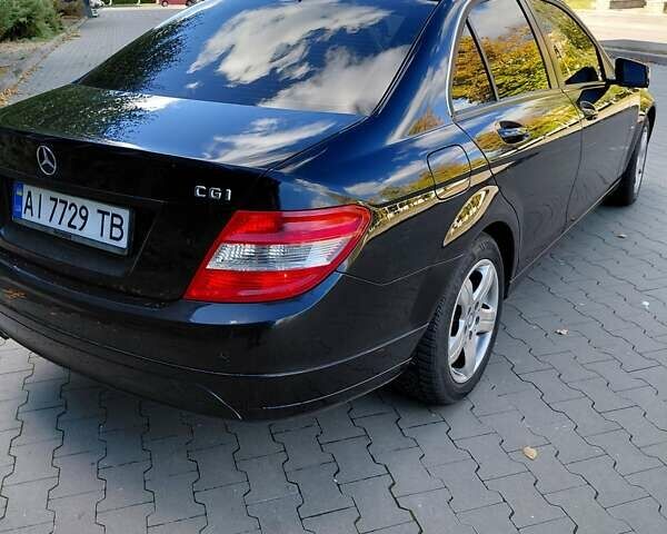 Чорний Мерседес Ц-Клас, об'ємом двигуна 1.8 л та пробігом 125 тис. км за 11200 $, фото 14 на Automoto.ua