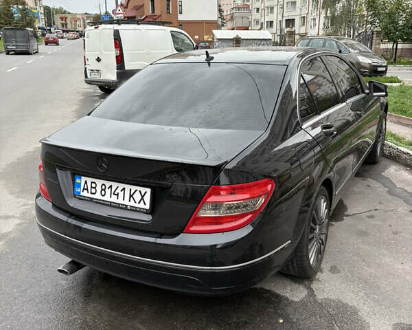 Чорний Мерседес Ц-Клас, об'ємом двигуна 2.14 л та пробігом 295 тис. км за 6500 $, фото 4 на Automoto.ua