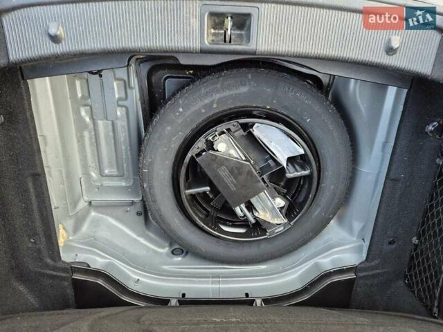 Черный Мерседес Ц-Класс, объемом двигателя 1.8 л и пробегом 123 тыс. км за 10700 $, фото 20 на Automoto.ua