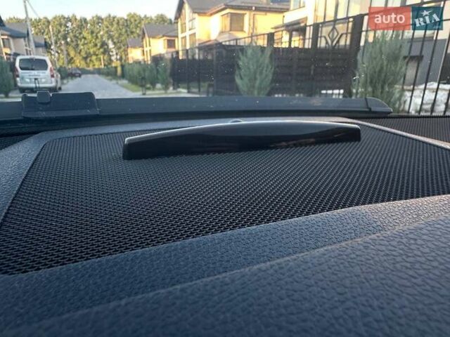 Чорний Мерседес Ц-Клас, об'ємом двигуна 1.8 л та пробігом 270 тис. км за 8900 $, фото 16 на Automoto.ua