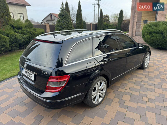 Чорний Мерседес Ц-Клас, об'ємом двигуна 2.14 л та пробігом 349 тис. км за 9950 $, фото 4 на Automoto.ua