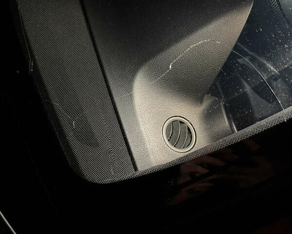 Черный Мерседес Ц-Класс, объемом двигателя 3 л и пробегом 314 тыс. км за 10500 $, фото 20 на Automoto.ua