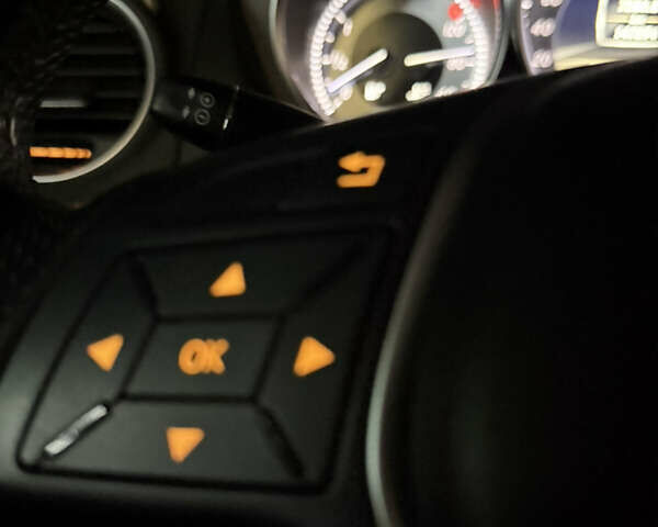 Черный Мерседес Ц-Класс, объемом двигателя 1.8 л и пробегом 147 тыс. км за 11950 $, фото 46 на Automoto.ua