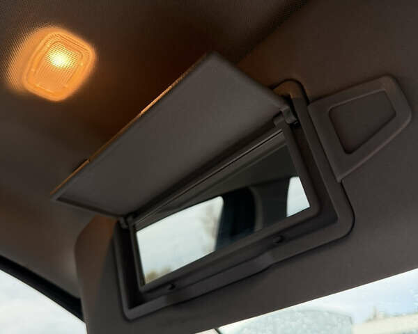 Черный Мерседес Ц-Класс, объемом двигателя 1.8 л и пробегом 147 тыс. км за 11950 $, фото 21 на Automoto.ua