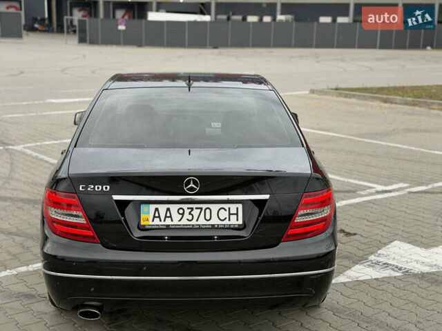 Черный Мерседес Ц-Класс, объемом двигателя 1.8 л и пробегом 147 тыс. км за 11950 $, фото 5 на Automoto.ua
