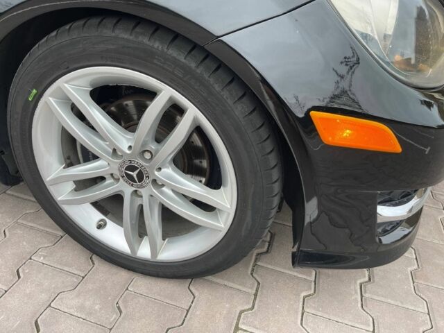 Черный Мерседес Ц-Класс, объемом двигателя 3 л и пробегом 105 тыс. км за 13400 $, фото 14 на Automoto.ua