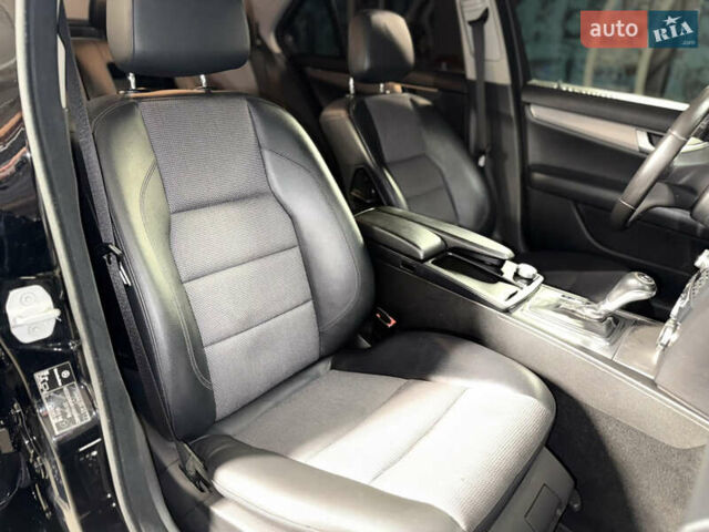 Чорний Мерседес Ц-Клас, об'ємом двигуна 1.8 л та пробігом 280 тис. км за 11999 $, фото 33 на Automoto.ua