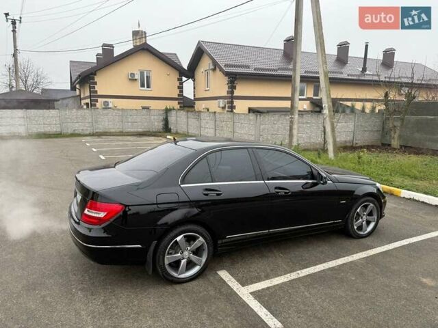 Черный Мерседес Ц-Класс, объемом двигателя 1.8 л и пробегом 59 тыс. км за 14500 $, фото 10 на Automoto.ua