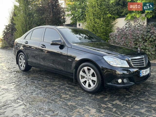 Чорний Мерседес Ц-Клас, об'ємом двигуна 1.8 л та пробігом 129 тис. км за 10800 $, фото 2 на Automoto.ua
