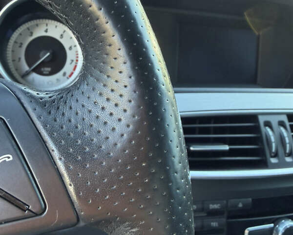 Мерседес Ц-Класс 2011 в Киеве на Automoto.ua Черный Мерседес Ц-Класс, объемом двигателя 1.8 л и пробегом 147 тыс. км за 12000 $, фото 12 на Automoto.ua