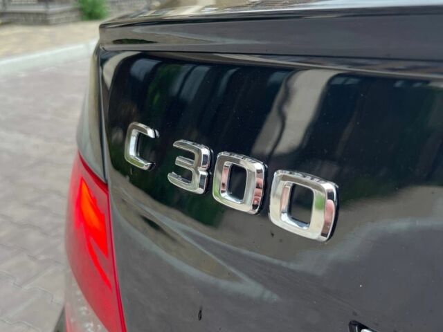 Черный Мерседес Ц-Класс, объемом двигателя 3 л и пробегом 105 тыс. км за 13400 $, фото 15 на Automoto.ua