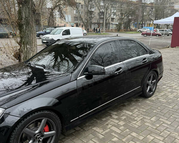 Чорний Мерседес Ц-Клас, об'ємом двигуна 1.8 л та пробігом 163 тис. км за 12599 $, фото 2 на Automoto.ua