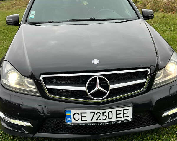 Чорний Мерседес Ц-Клас, об'ємом двигуна 2.14 л та пробігом 289 тис. км за 13000 $, фото 3 на Automoto.ua