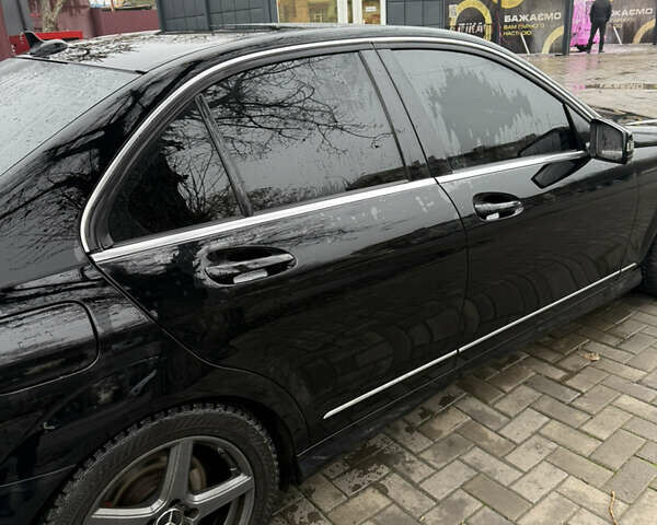 Чорний Мерседес Ц-Клас, об'ємом двигуна 1.8 л та пробігом 163 тис. км за 12599 $, фото 4 на Automoto.ua