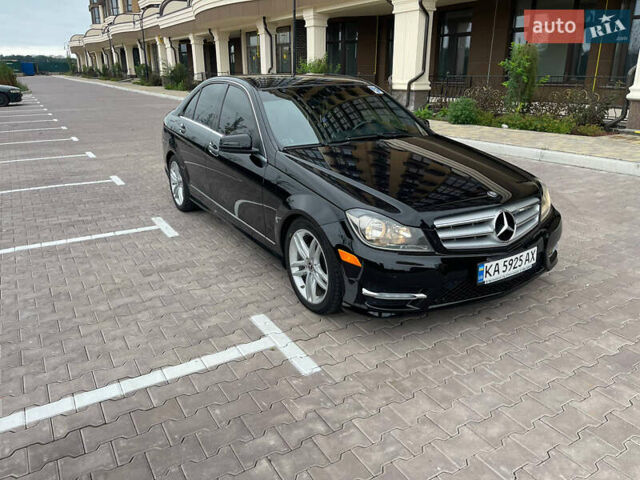 Черный Мерседес Ц-Класс, объемом двигателя 3 л и пробегом 105 тыс. км за 12000 $, фото 18 на Automoto.ua