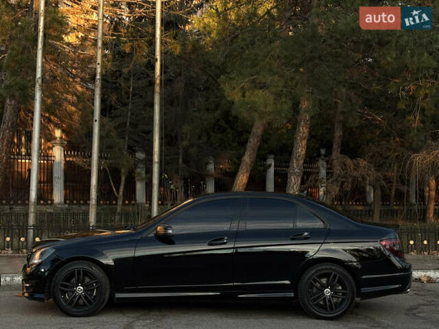Чорний Мерседес Ц-Клас, об'ємом двигуна 1.8 л та пробігом 176 тис. км за 11999 $, фото 3 на Automoto.ua