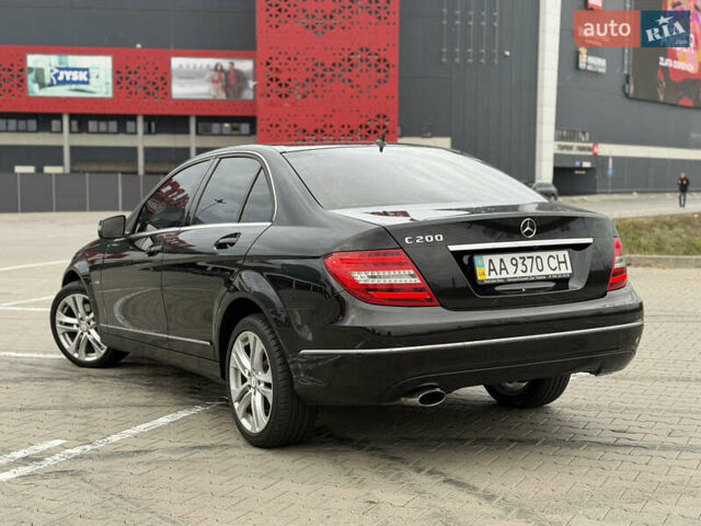 Черный Мерседес Ц-Класс, объемом двигателя 1.8 л и пробегом 147 тыс. км за 11950 $, фото 6 на Automoto.ua