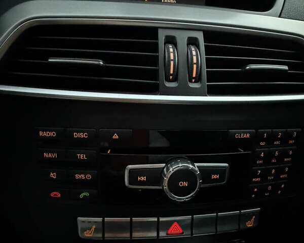 Мерседес Ц-Класс 2011 в Киеве на Automoto.ua Черный Мерседес Ц-Класс, объемом двигателя 1.8 л и пробегом 147 тыс. км за 12000 $, фото 63 на Automoto.ua