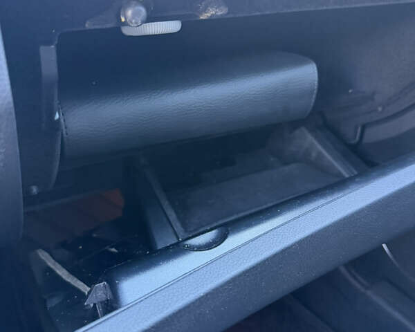 Черный Мерседес Ц-Класс, объемом двигателя 1.8 л и пробегом 147 тыс. км за 11950 $, фото 24 на Automoto.ua