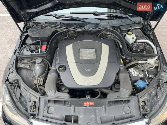 Черный Мерседес Ц-Класс, объемом двигателя 3 л и пробегом 105 тыс. км за 12000 $, фото 22 на Automoto.ua