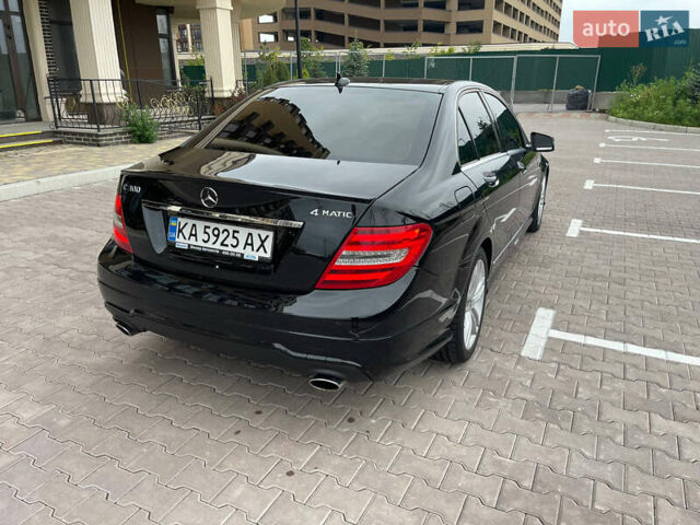 Чорний Мерседес Ц-Клас, об'ємом двигуна 3 л та пробігом 105 тис. км за 13000 $, фото 20 на Automoto.ua