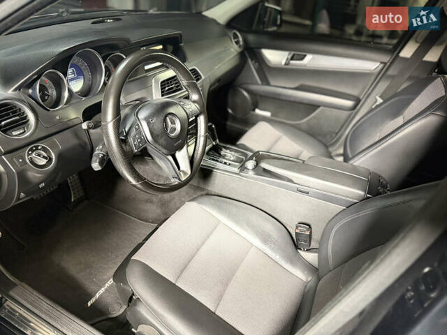 Чорний Мерседес Ц-Клас, об'ємом двигуна 1.8 л та пробігом 280 тис. км за 11999 $, фото 10 на Automoto.ua