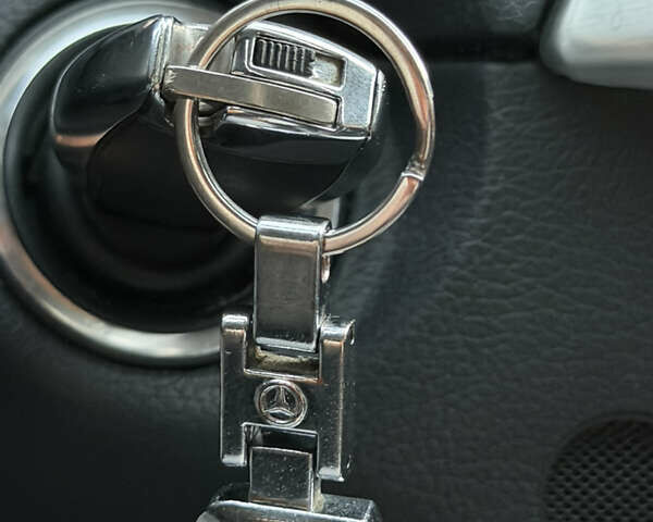 Мерседес Ц-Класс 2011 в Киеве на Automoto.ua Черный Мерседес Ц-Класс, объемом двигателя 1.8 л и пробегом 147 тыс. км за 12000 $, фото 53 на Automoto.ua