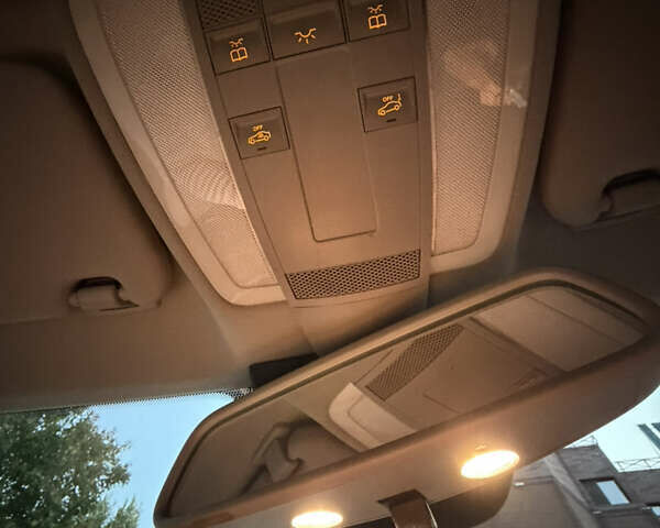 Мерседес Ц-Класс 2011 в Киеве на Automoto.ua Черный Мерседес Ц-Класс, объемом двигателя 1.8 л и пробегом 147 тыс. км за 12000 $, фото 61 на Automoto.ua