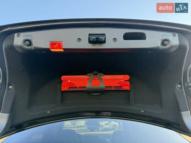 Мерседес Ц-Класс 2011 в Киеве на Automoto.ua Черный Мерседес Ц-Класс, объемом двигателя 1.8 л и пробегом 147 тыс. км за 12000 $, фото 19 на Automoto.ua