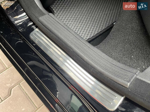 Чорний Мерседес Ц-Клас, об'ємом двигуна 3 л та пробігом 105 тис. км за 13000 $, фото 43 на Automoto.ua